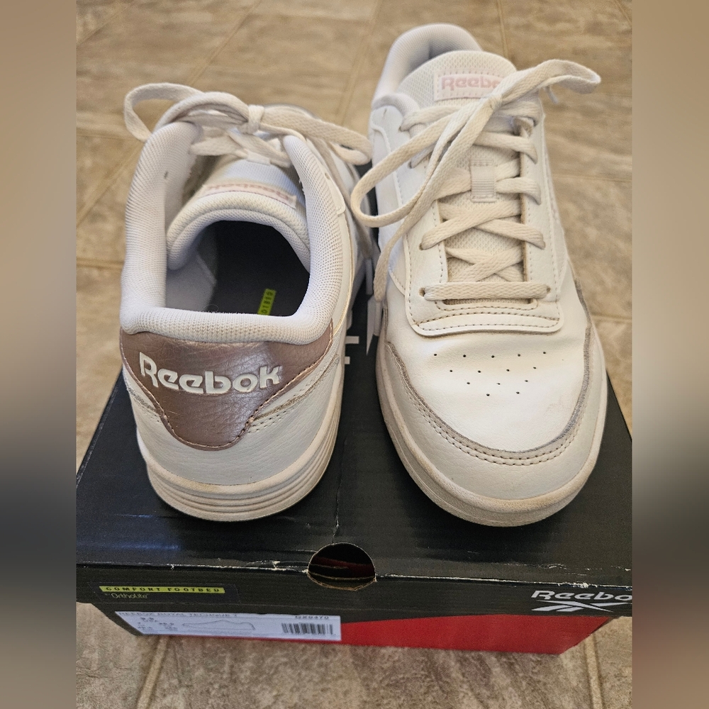 Reebok Royal Techque T SIZE 9.5